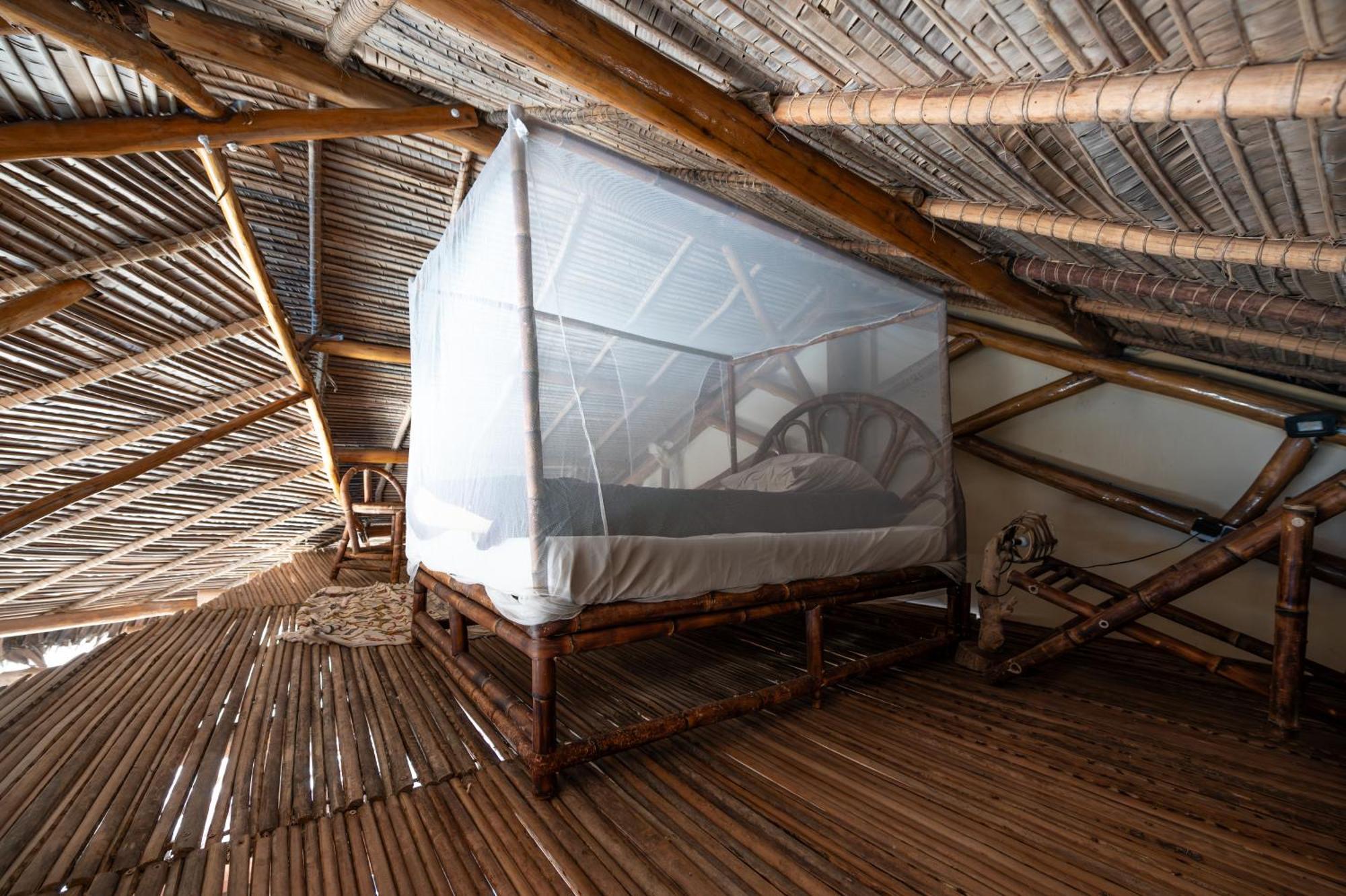Shambala Madagascar: Beachfront Lodge And Adventures Ambolobozo Εξωτερικό φωτογραφία